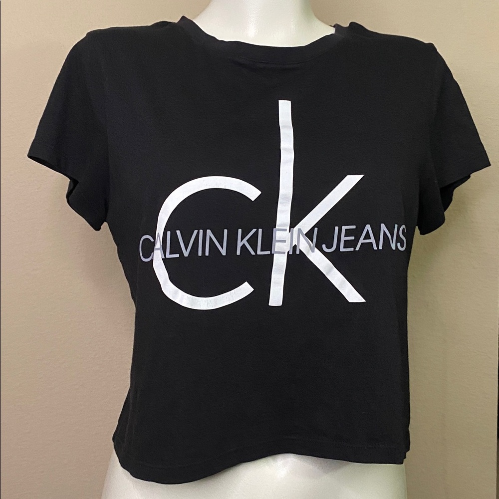 Calvin Klein minimalist cropped black cotton knit  logo graphic tee L 🖤